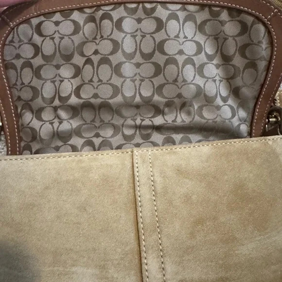 Vintage Coach Crossbody Bag - Picture 5 of 9